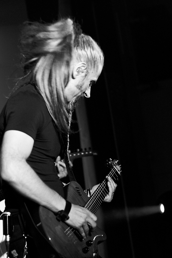 Dominique Leonetti, Guitar, B&W, Lazuli, Lydney Town Hall, Lydney