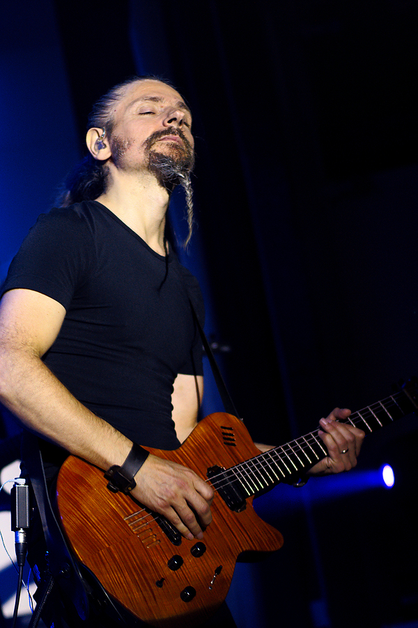 Dominique Leonetti, Guitar, B&W, Lazuli, Lydney Town Hall, Lydney
