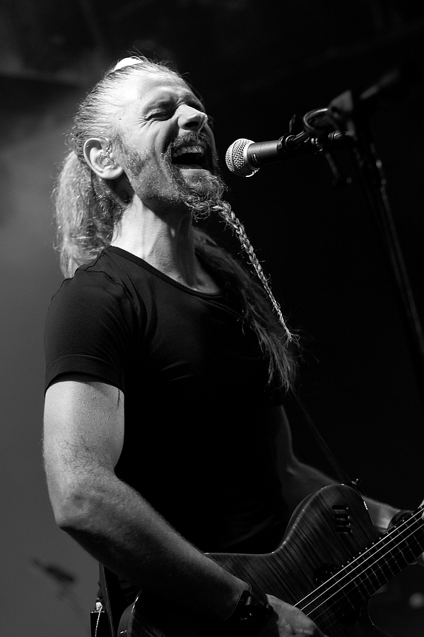 Dominique Leonetti, Guitar, B&W, Lazuli, Lydney Town Hall, Lydney