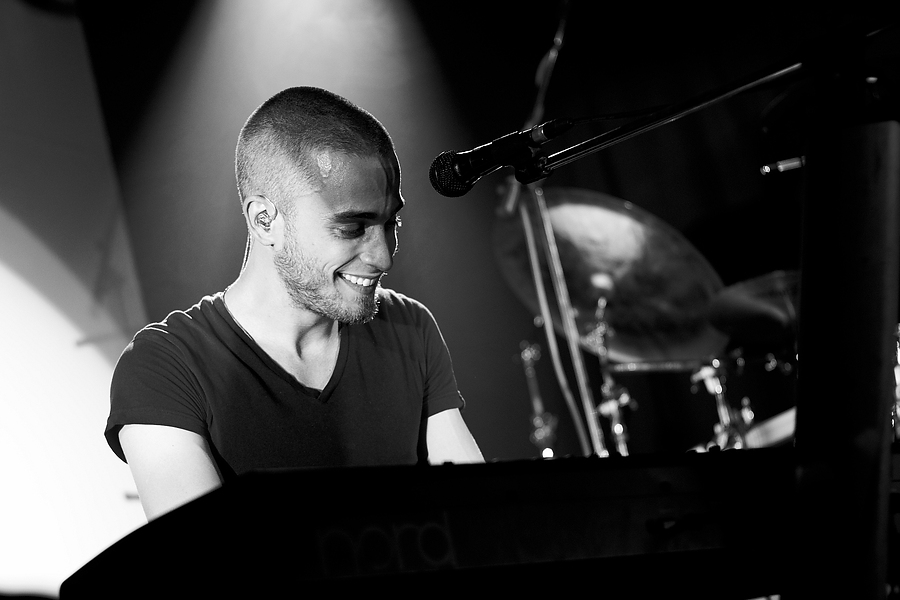 Romain Thorel, Keyboard, B&W, Lazuli, Lydney Town Hall, Lydney