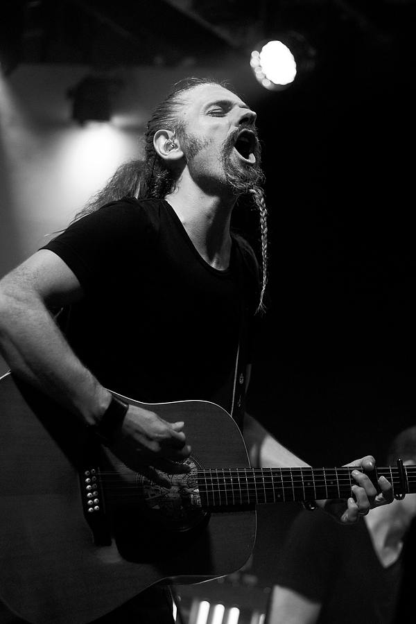 Dominique Leonetti, Guitar, B&W, Lazuli, Lydney Town Hall, Lydney